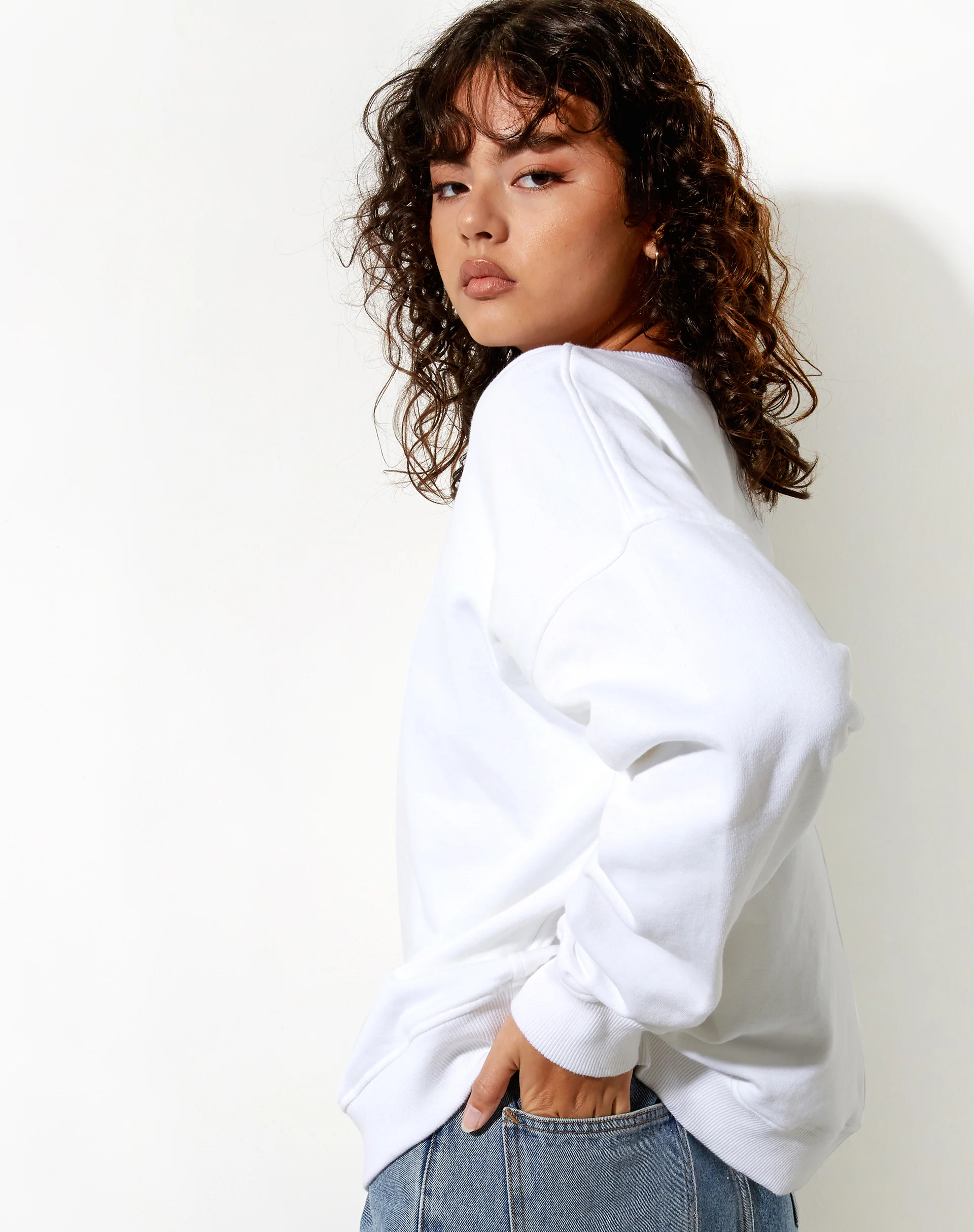 Ted Sweatshirt in White Thank You Have A Nice Day Embro - Image 4