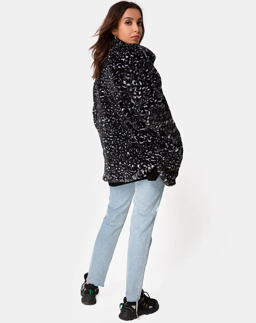 Teddy Bear Fur Coat in Black Leopard - Image 4