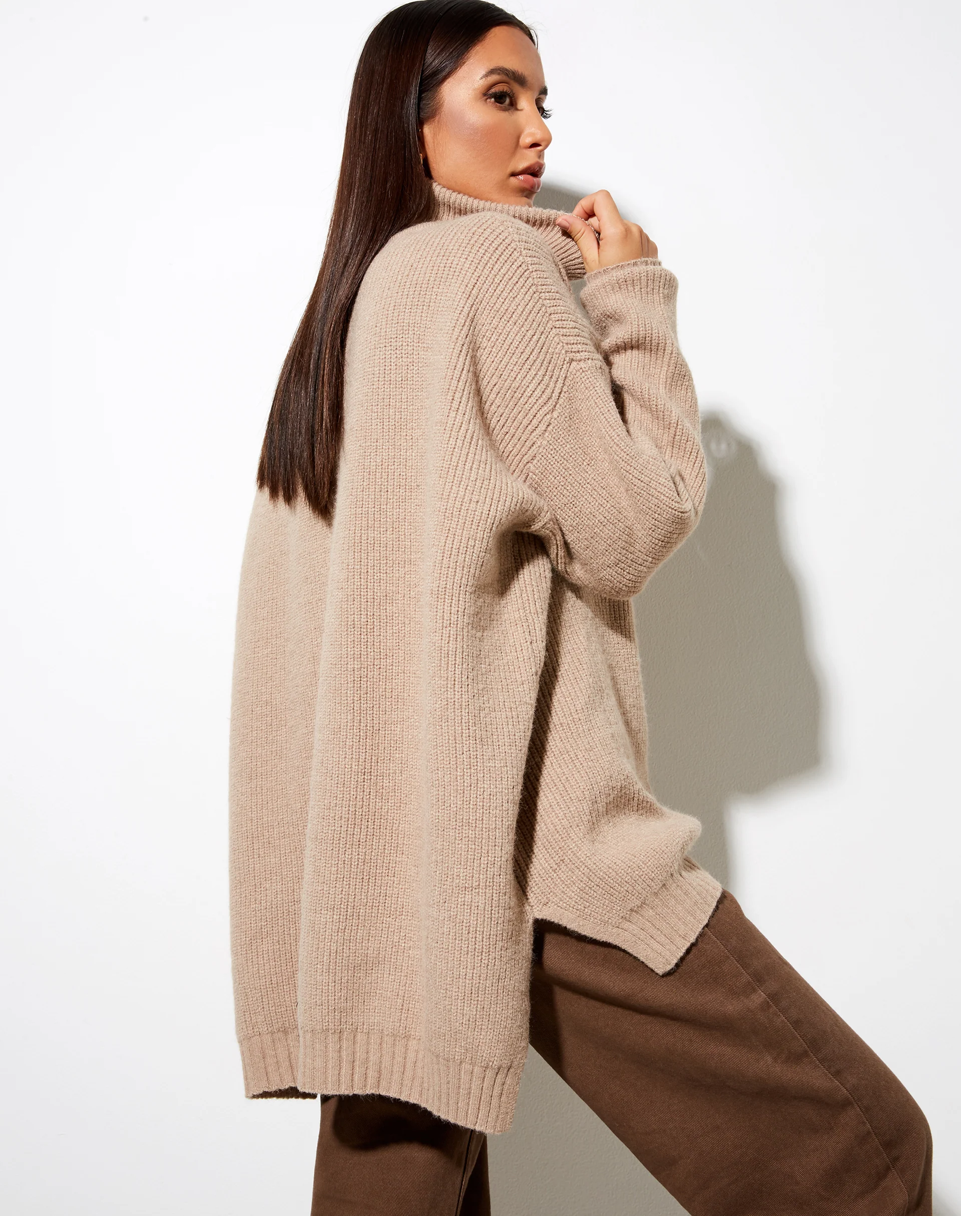 Thach Jumper in Grey Beige - Image 2