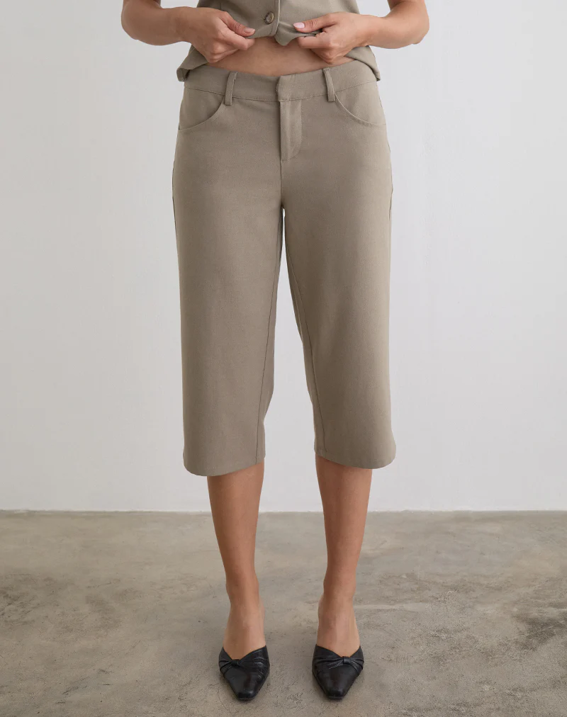 Tunian Capri Trouser in Tailoring Light Taupe - Image 3