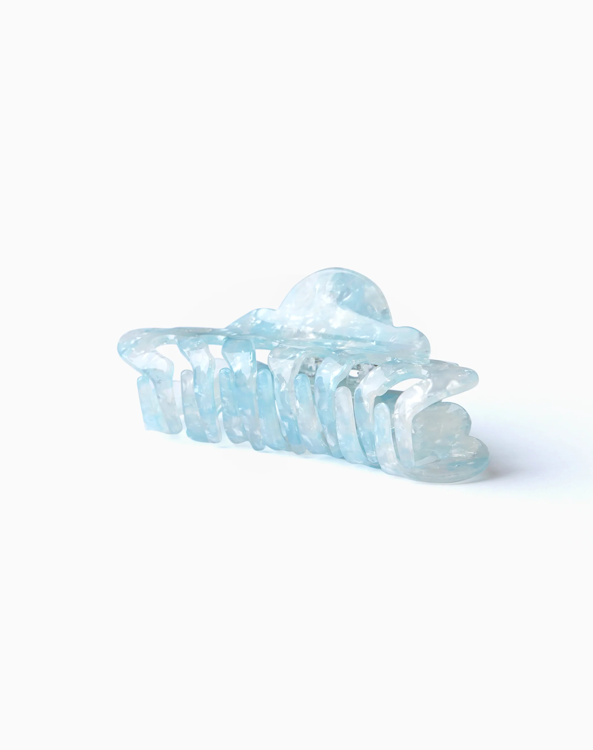 Valvia Hair Claw in White Pearl - Image 7