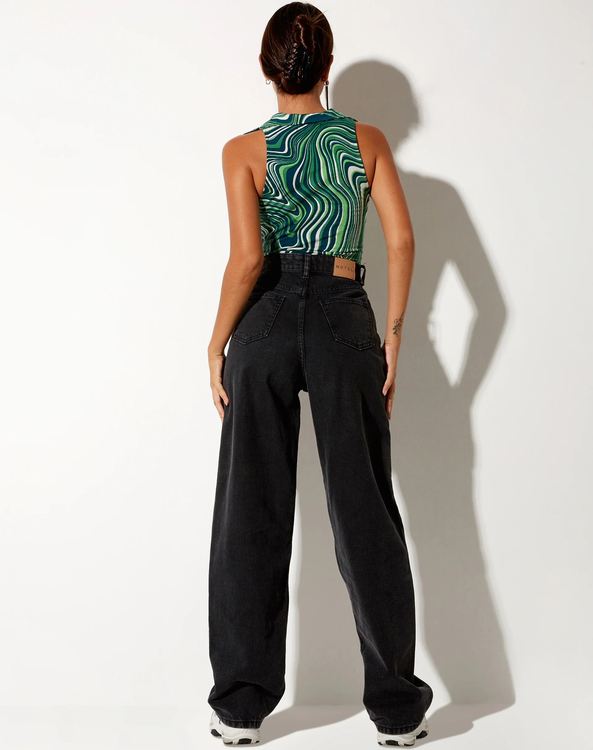 Vende Vest Top in 70's Ripple Green - Image 5