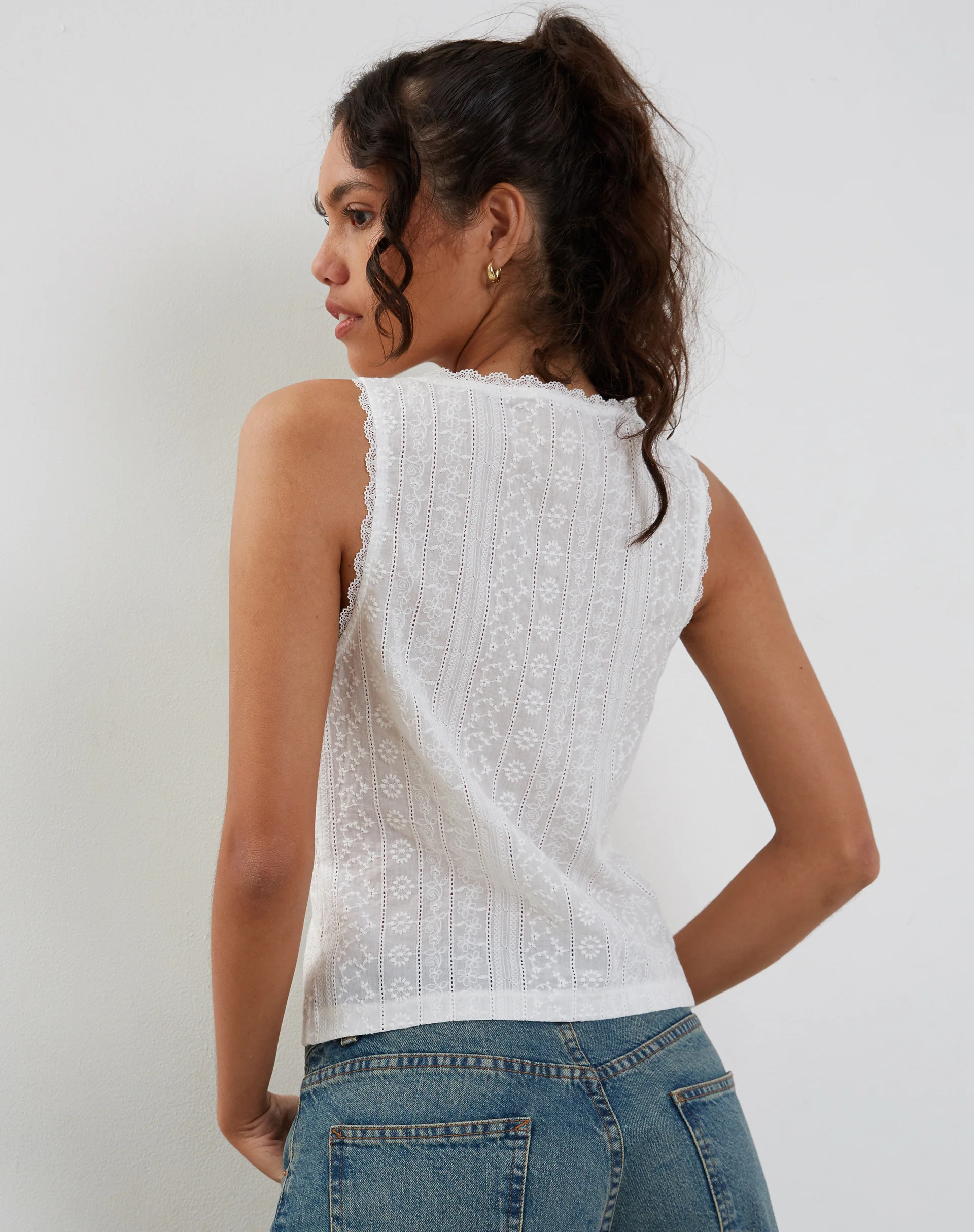 Vezia Broderie Sleeveless Top in White with Rose Embroidery - Image 2