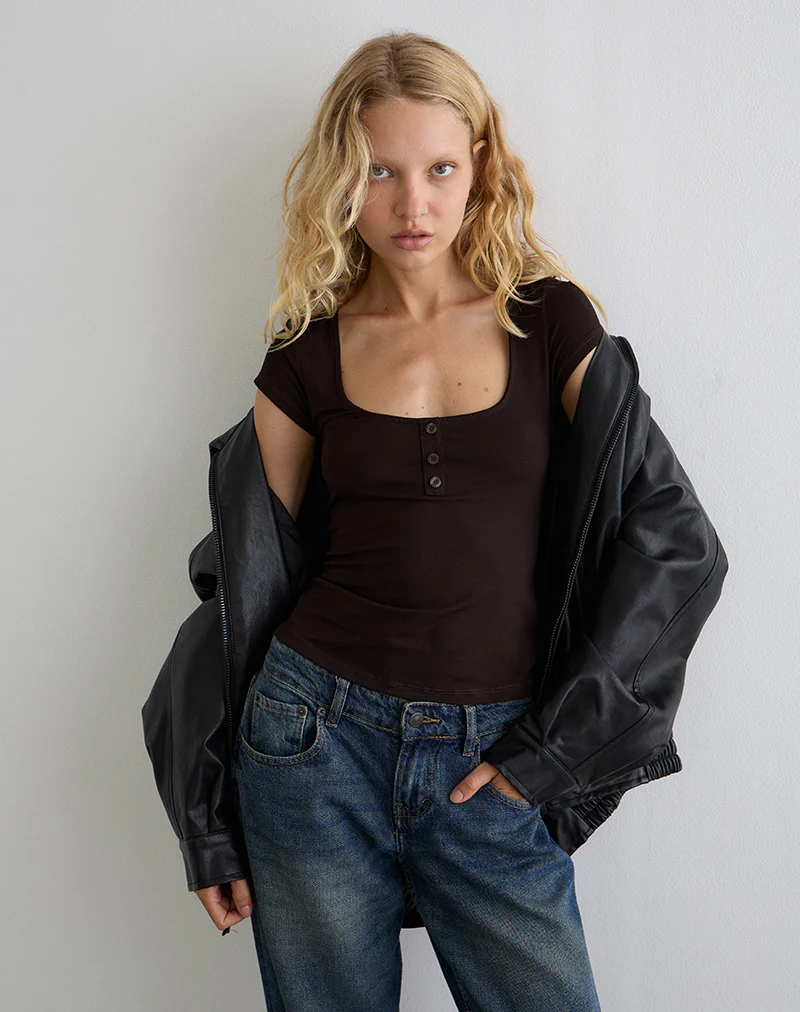 Vibian Short Sleeve Top in Chocolate Brown - Image 2