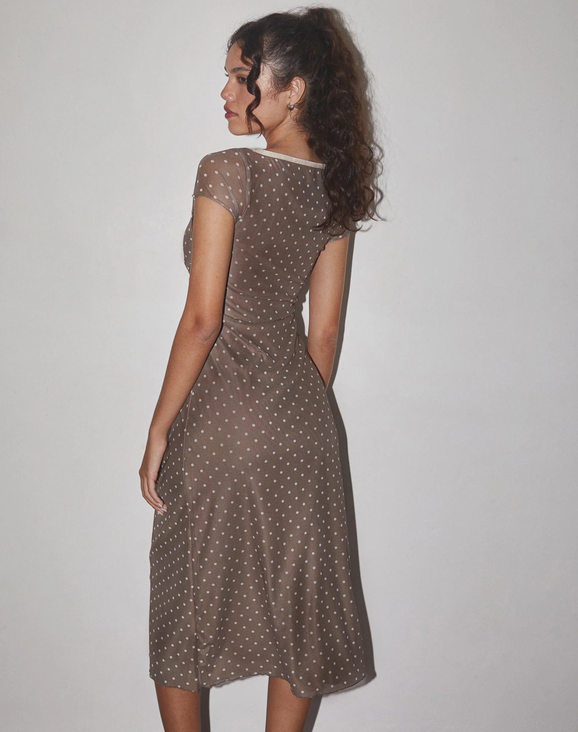 Vilinia Midi Dress in Basic Polka Brown - Image 3