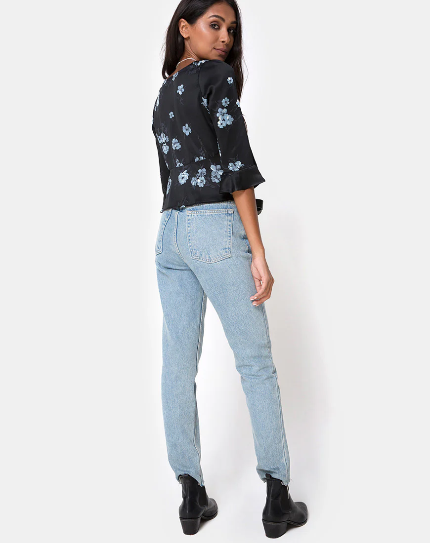 Vinequa Top in Satin Mono Flower Black - Image 4