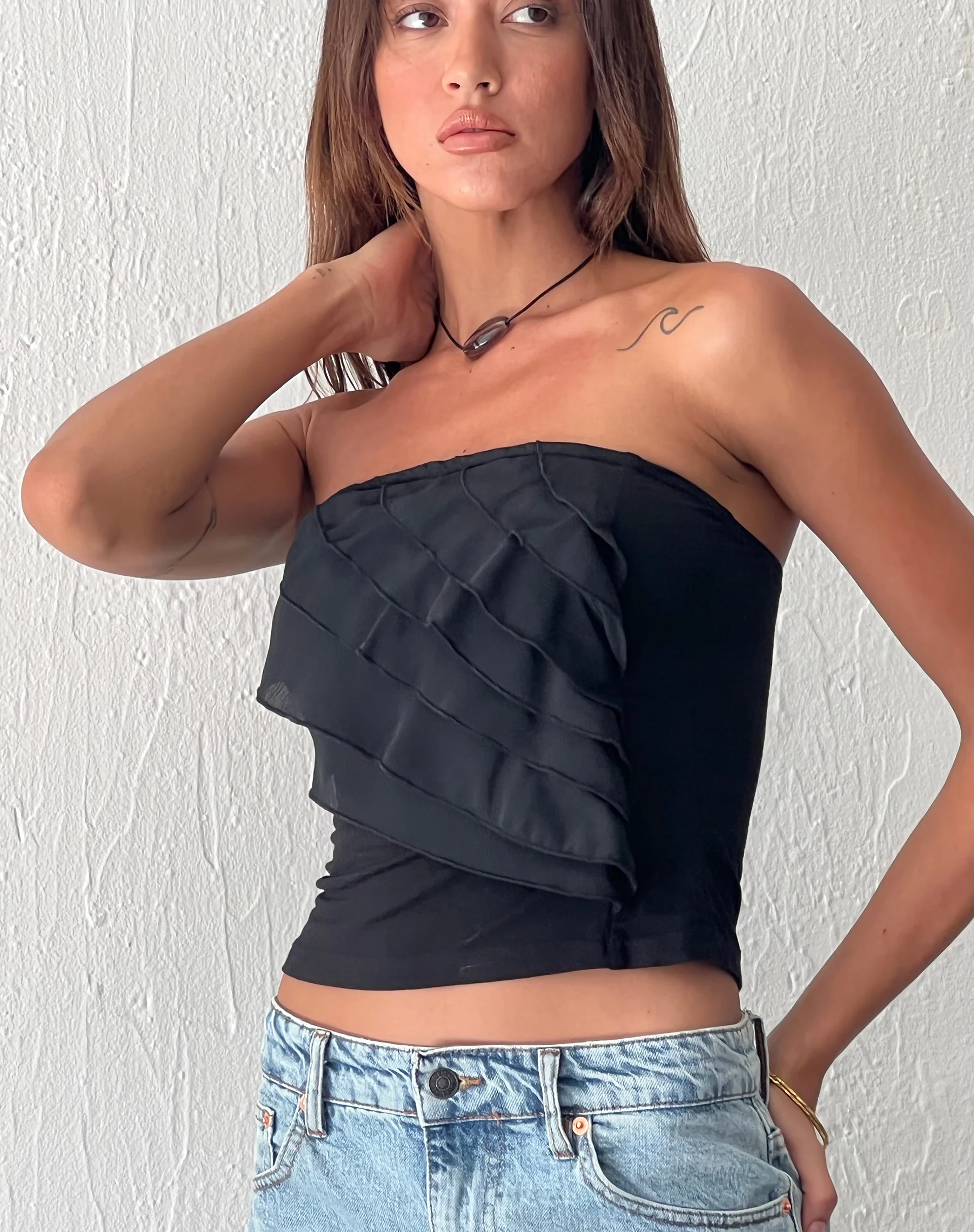 Wayan Ruffle Bandeau Top in Black - Image 2