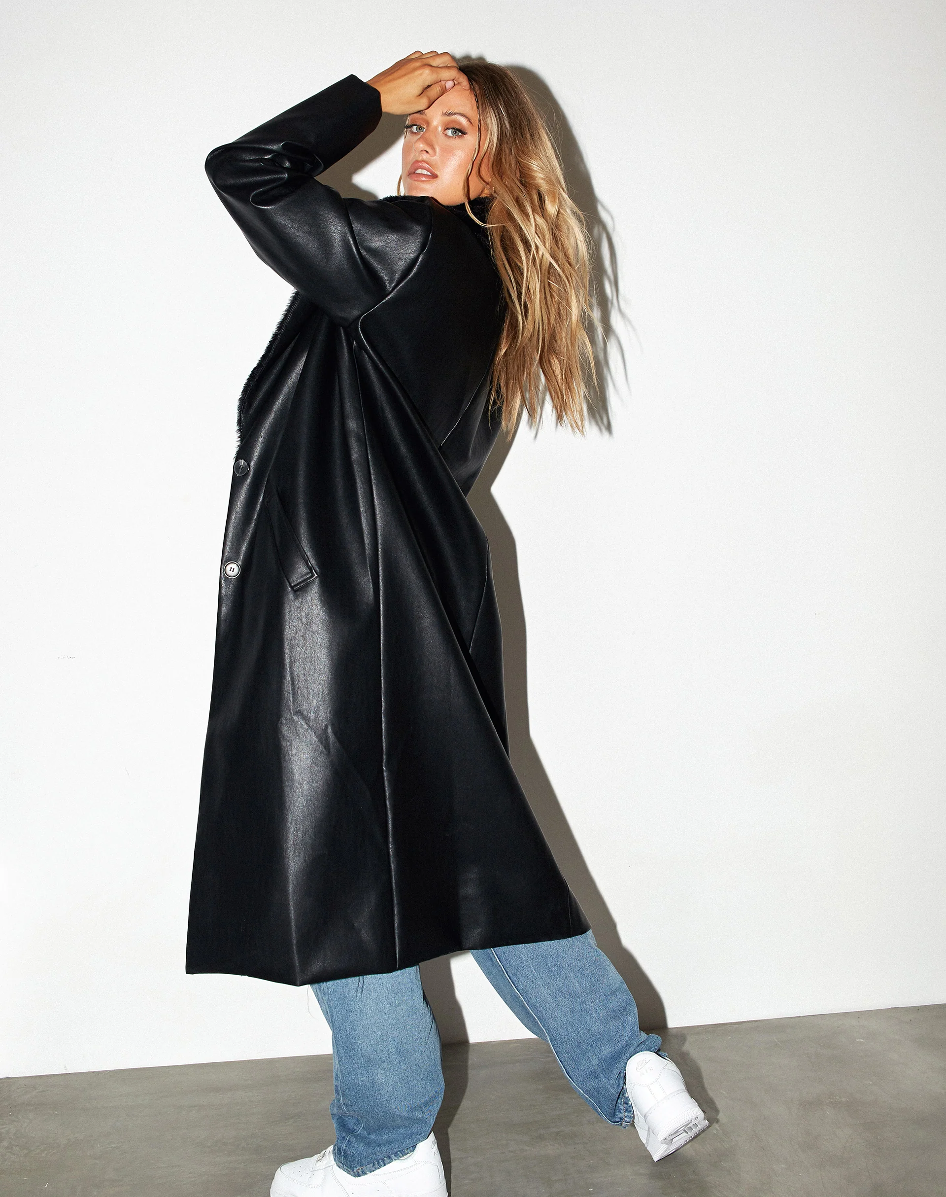 Weaver Longline Coat in Pu Black - Image 4