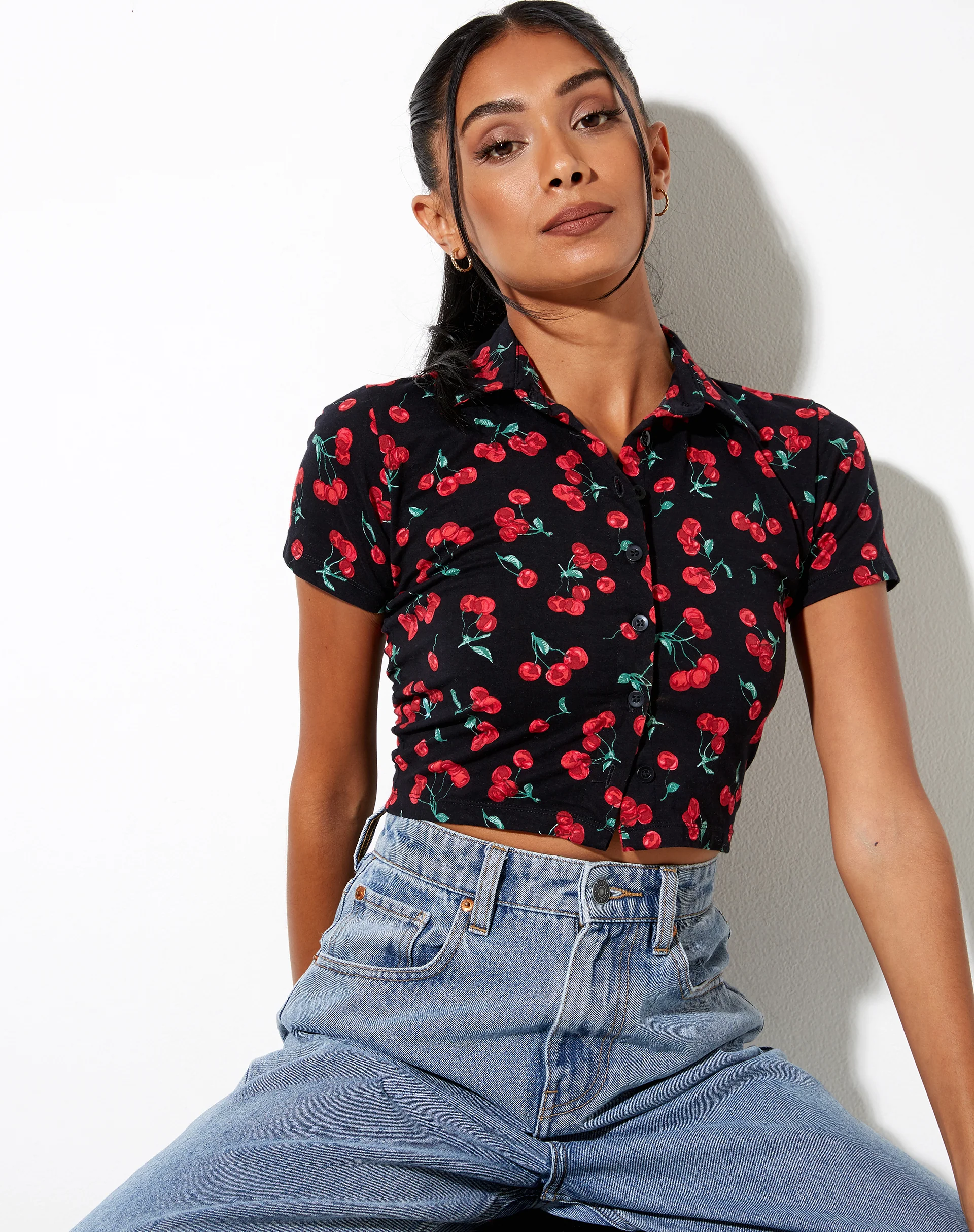 Wuma Shirt in Cherries Black - Image 4