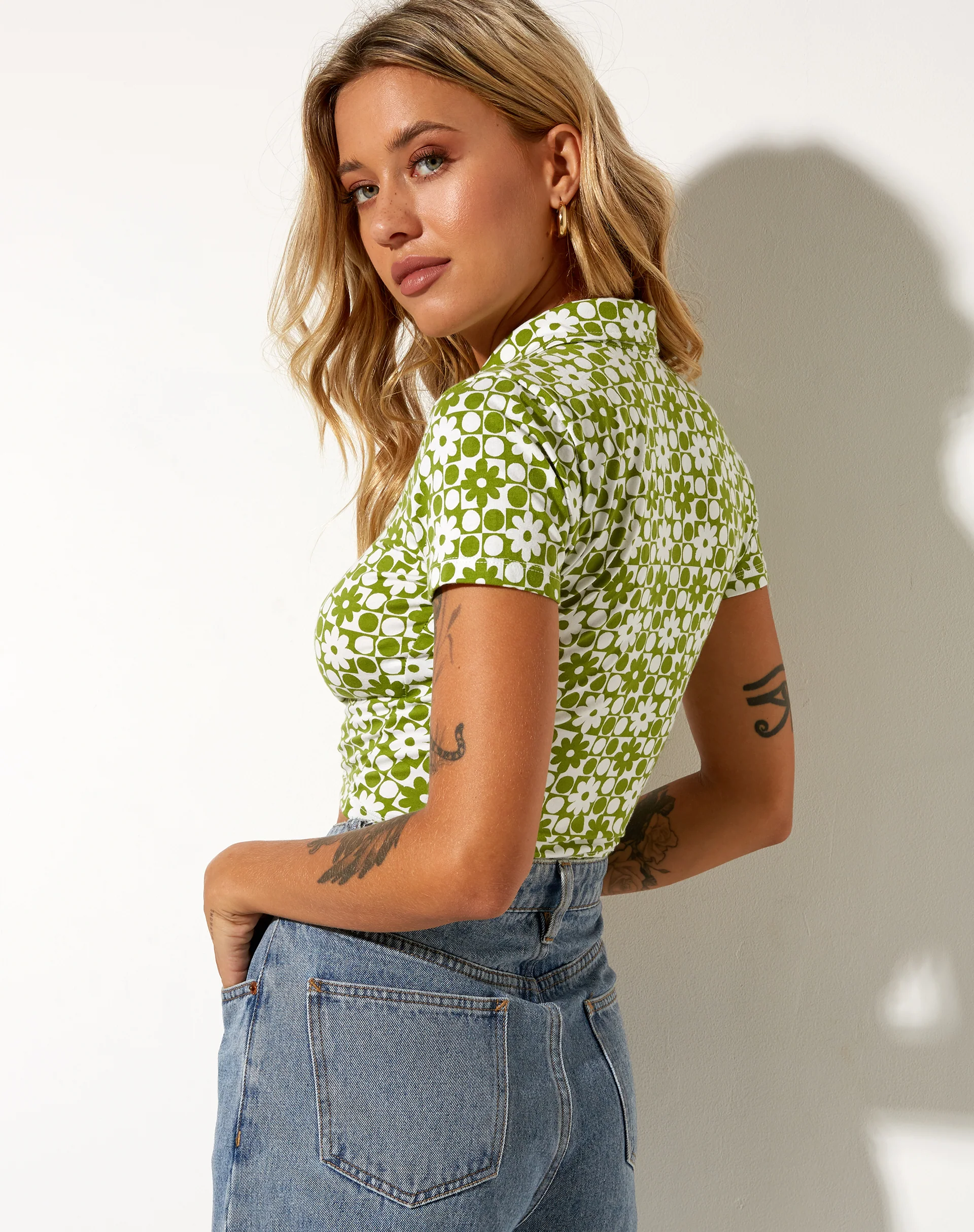 Wuma Cropped Shirt in Patchwork Daisy Green - Image 2