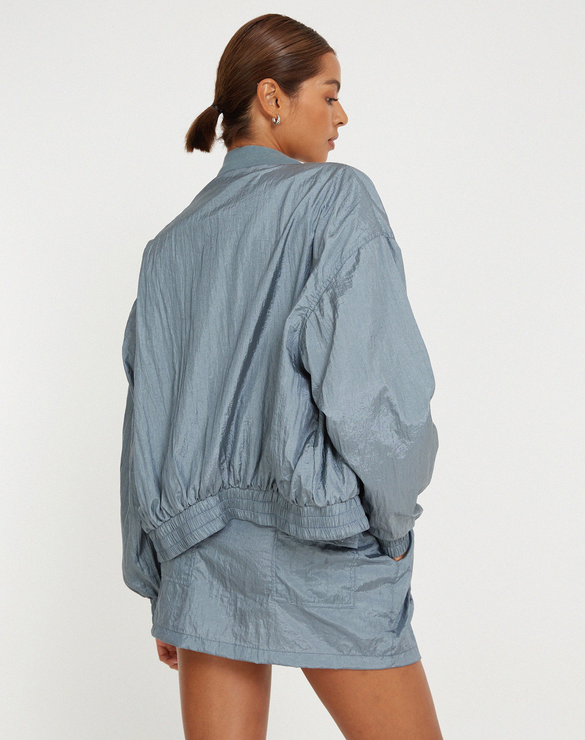 Yuu Shell Jacket in Silver - Image 3