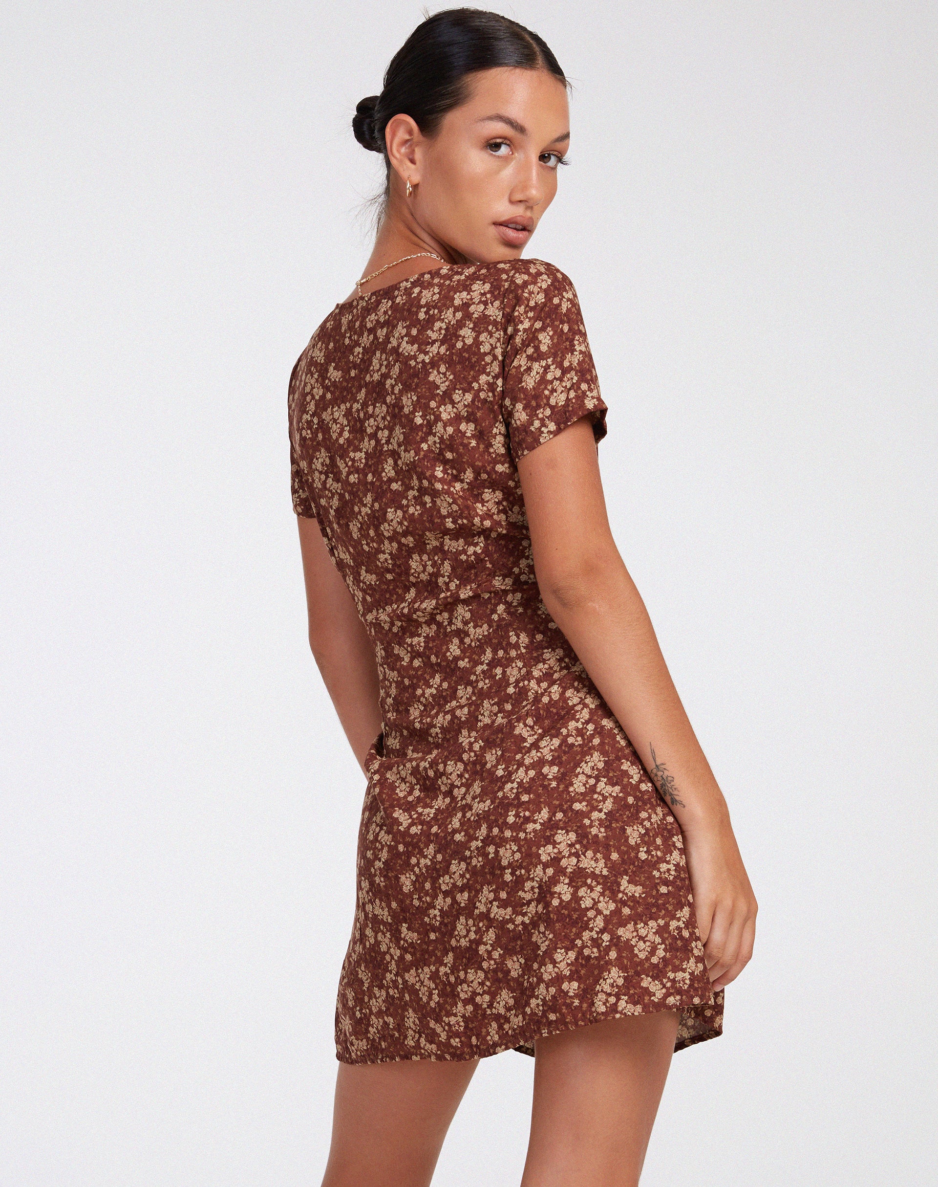 Zavacca Day Dress in Earthy Floral Brown - Image 4