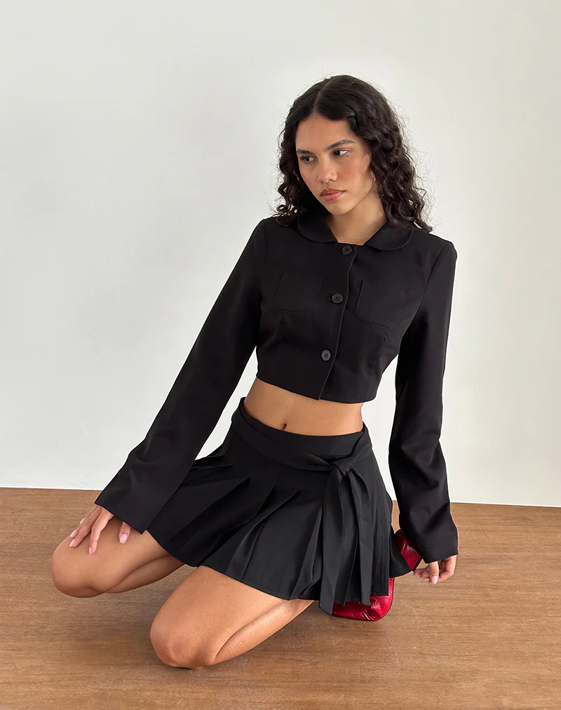 Zaviya Cropped Jacket in Black - Image 4