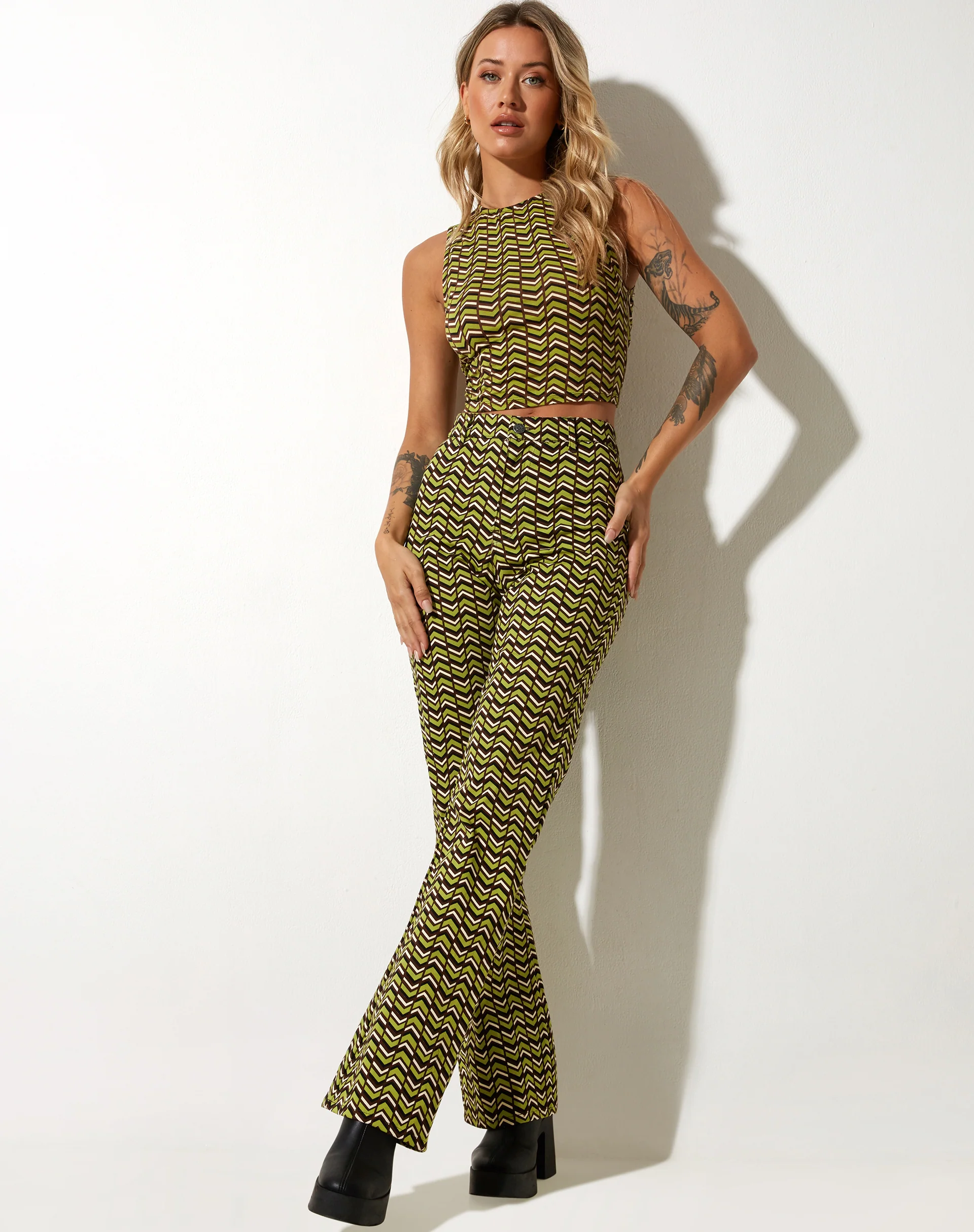Zoven Flare Trouser in Chevron Green - Image 4